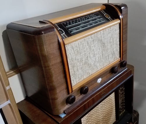 From the collection of Brian Stevens – New Zealand Vintage Radio Society